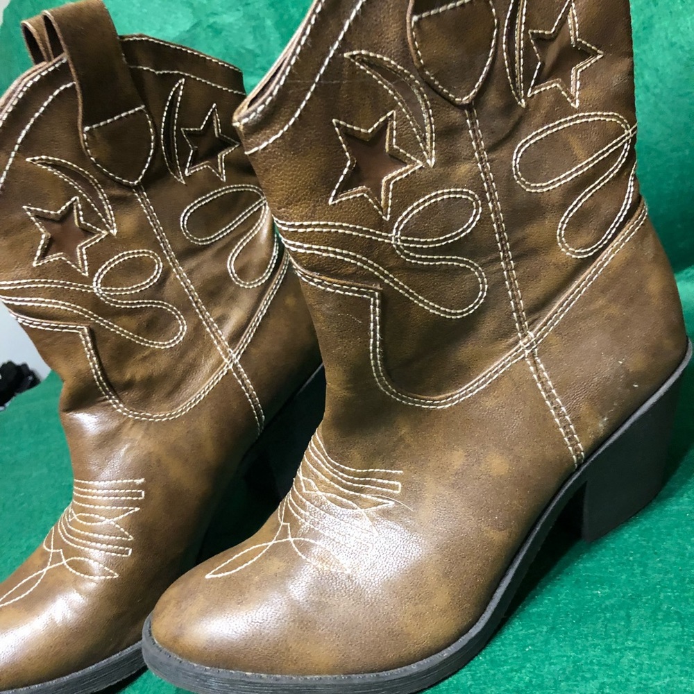Kaya fashion cowboy boots size 7.5